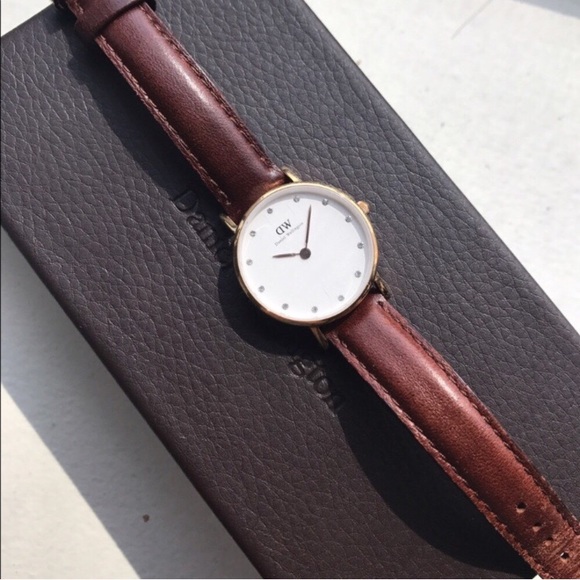Daniel Wellington Women’s Watch with Crystals main image 5